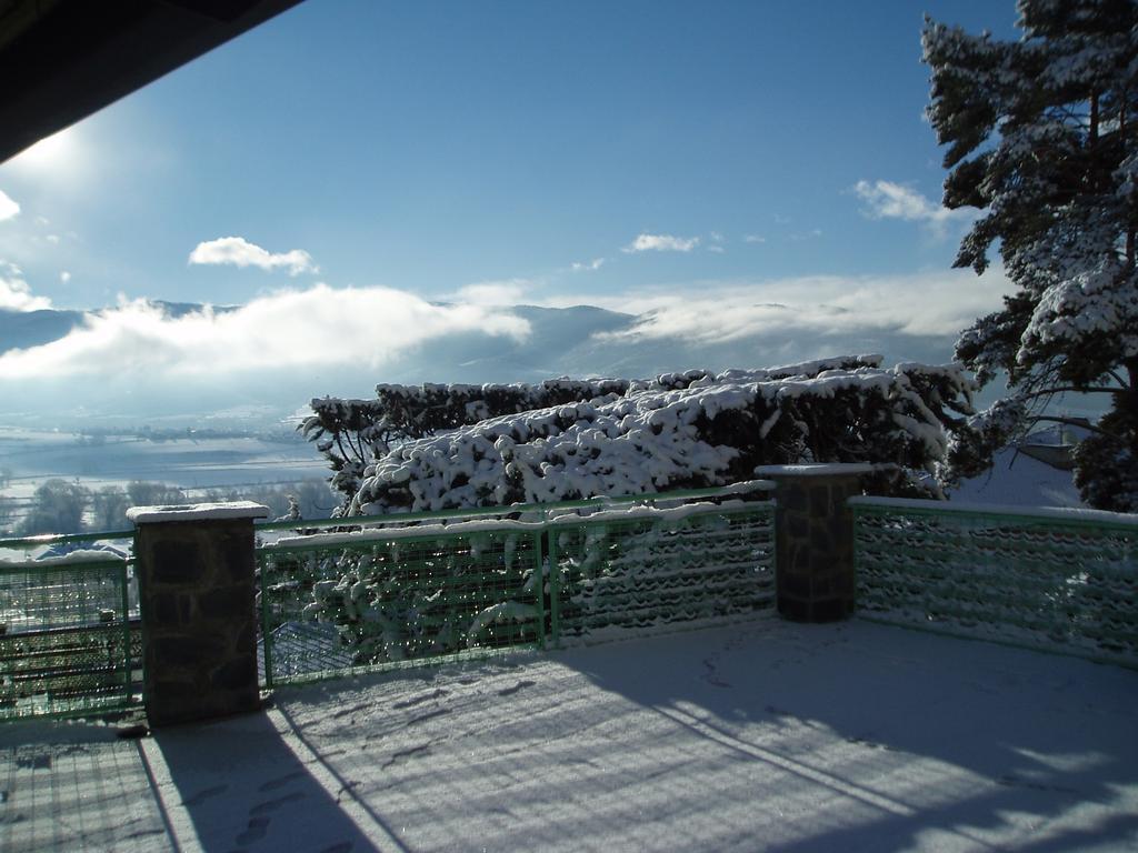 Hostal Rita Belvedere Puigcerda Exterior photo