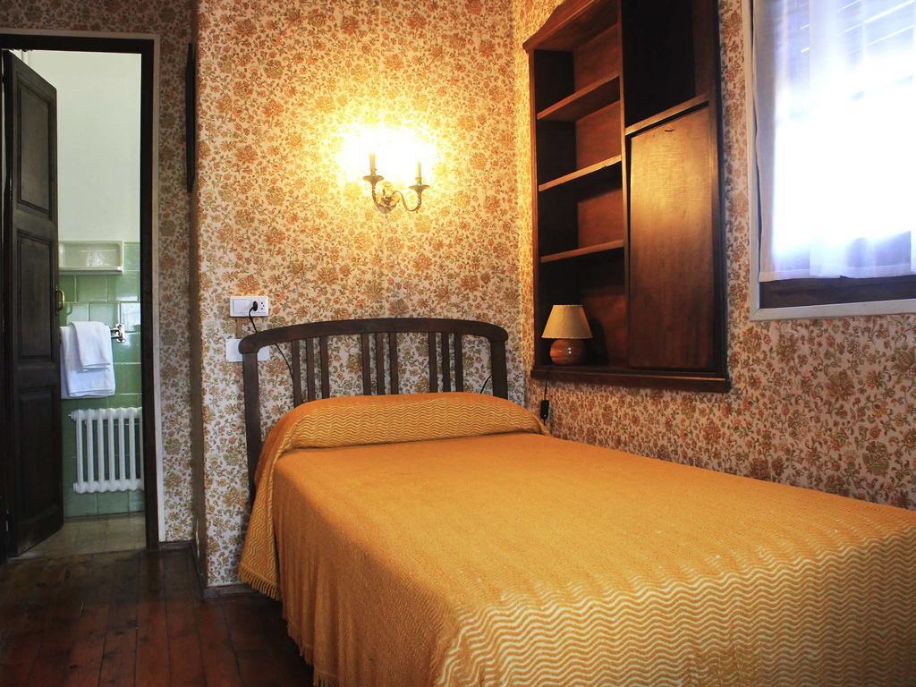 Hostal Rita Belvedere Puigcerda Room photo