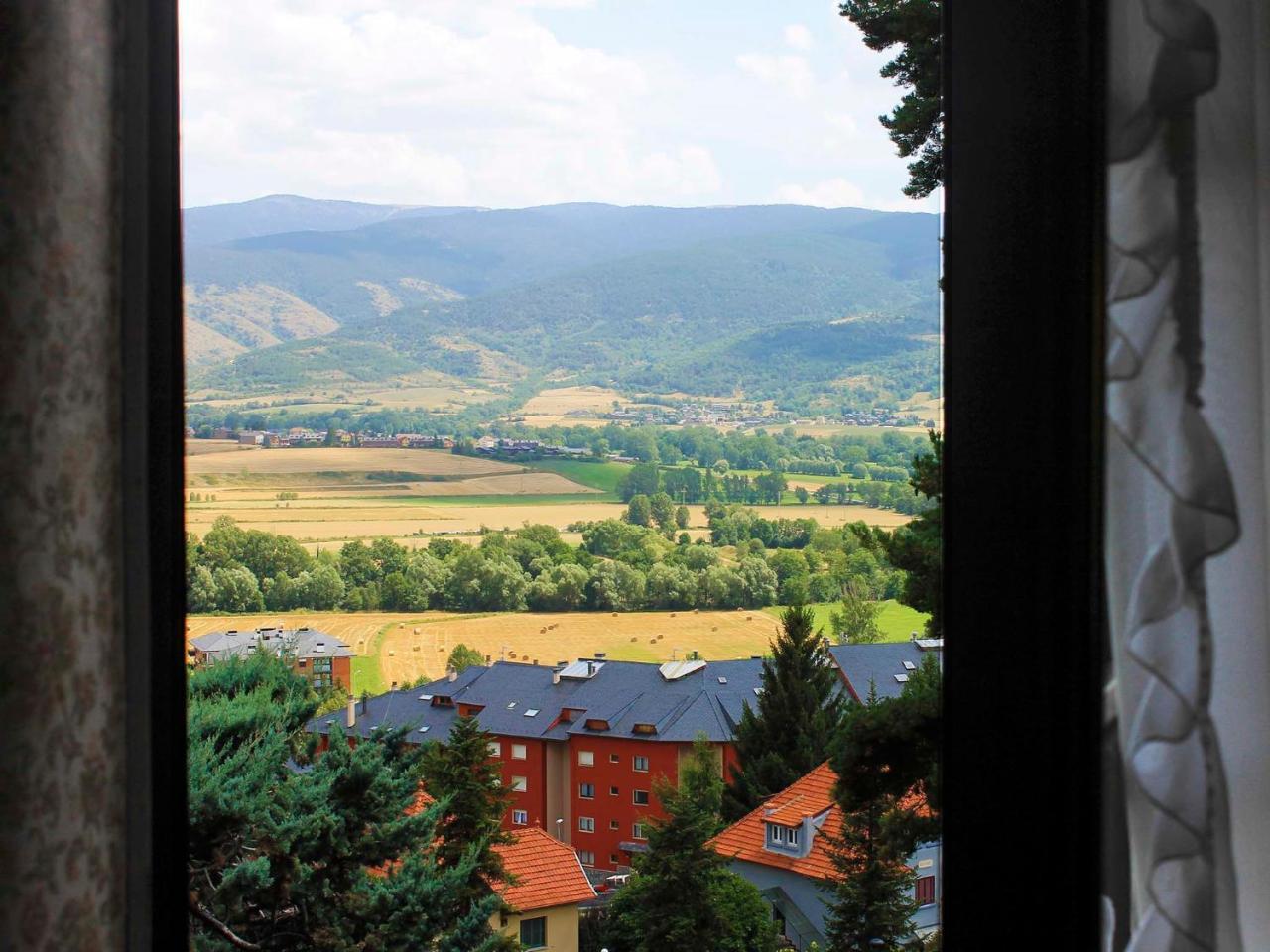 Hostal Rita Belvedere Puigcerda Exterior photo