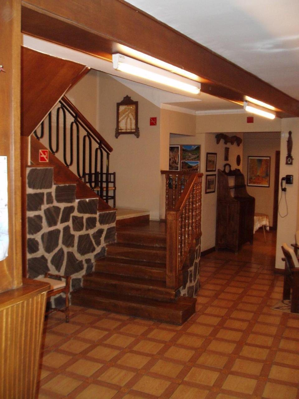Hostal Rita Belvedere Puigcerda Exterior photo
